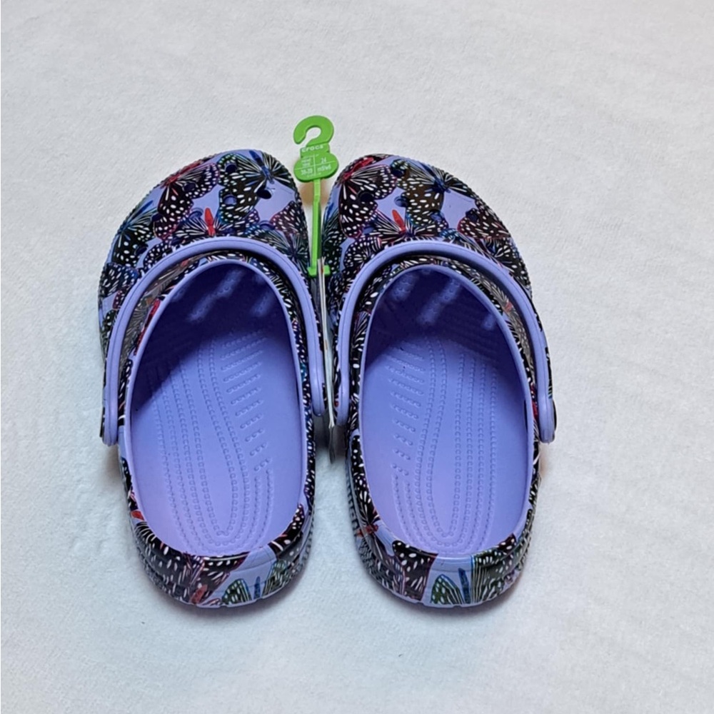 Crocs Classic Butterfly Clog - Women's Size 8 /Men's size 6 - Picture 6 of 8
